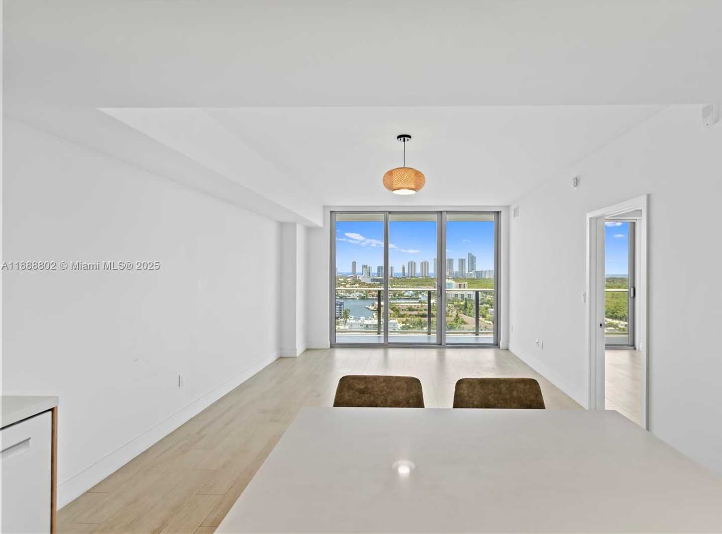 Small Image of 16385 BISCAYNE BLVD #1918, North Miami Beach Number 20