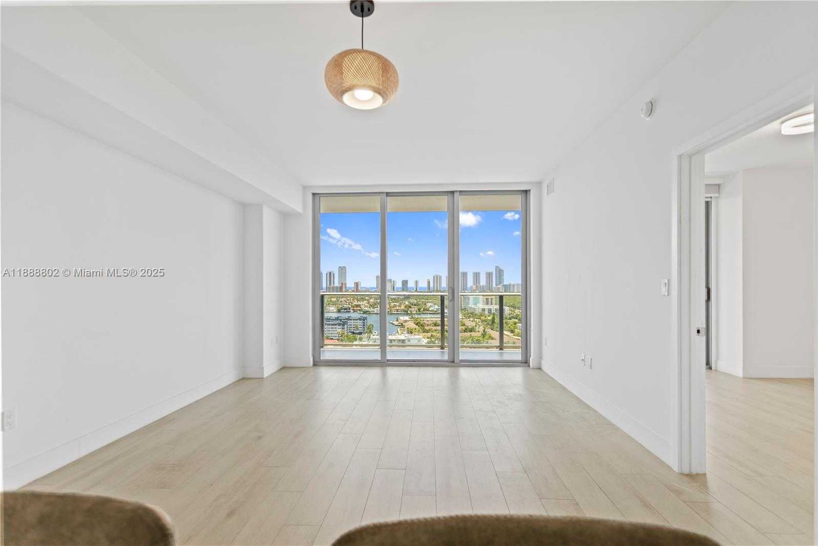 Small Image of 16385 BISCAYNE BLVD #1918, North Miami Beach Number 23