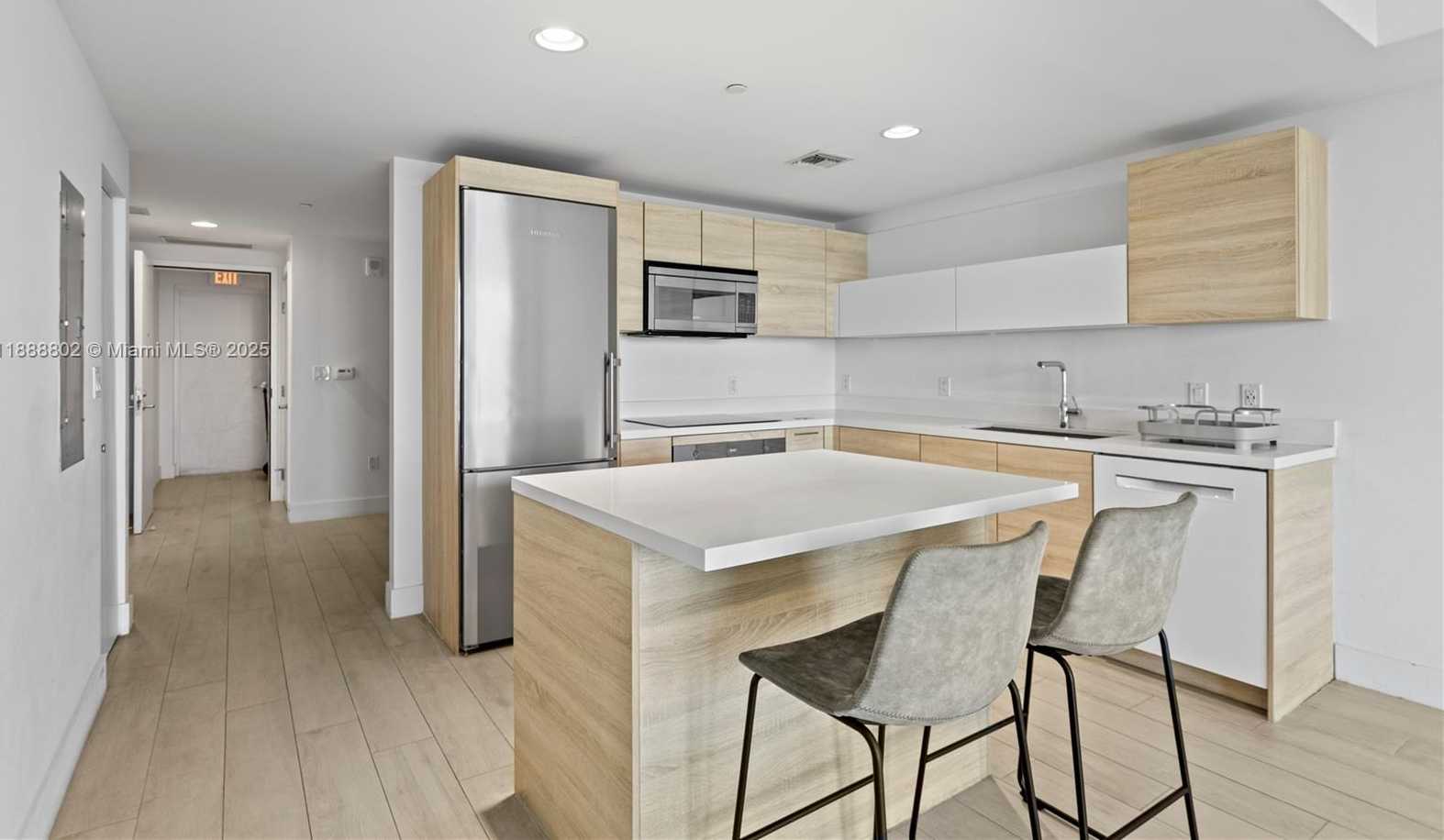 Small Image of 16385 BISCAYNE BLVD #1918, North Miami Beach Number 28