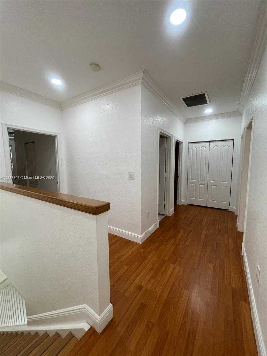 Small Image of 3725 NORTH EAST 10TH ST, Homestead Number 11