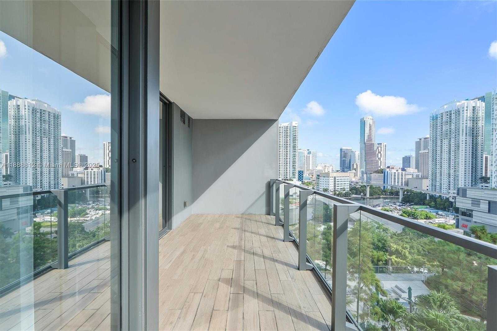 Small Image of 88 SOUTH WEST 7TH ST #1007, Miami Number 28