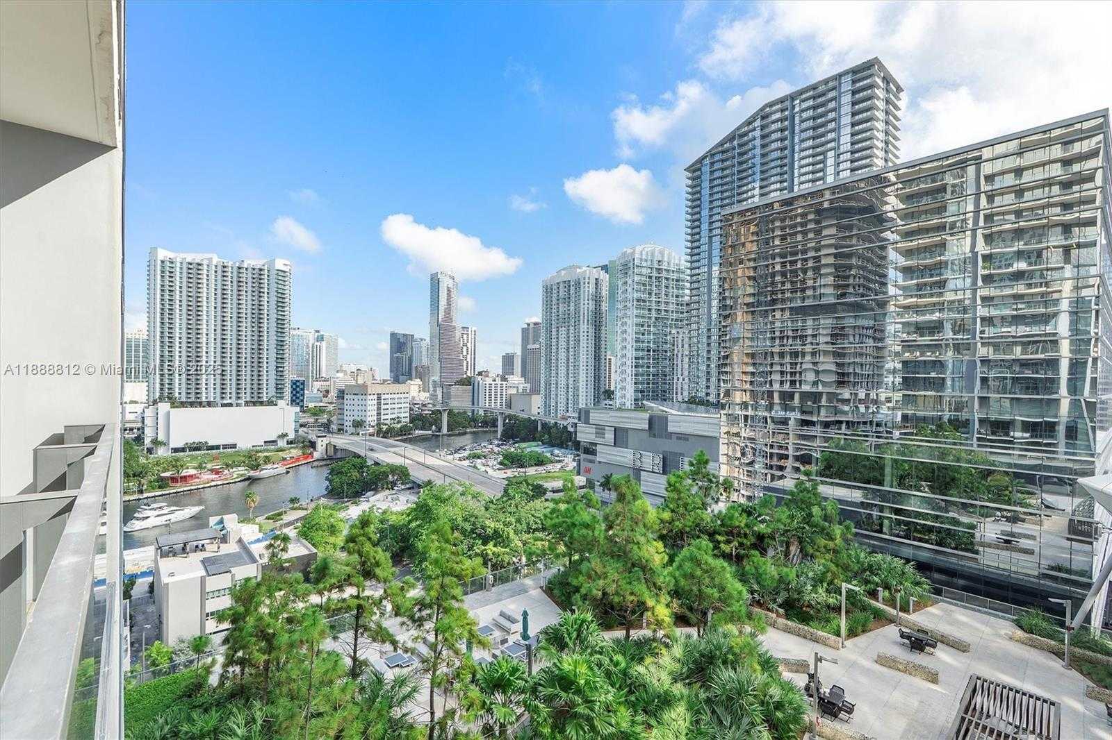 Small Image of 88 SOUTH WEST 7TH ST #1007, Miami Number 30