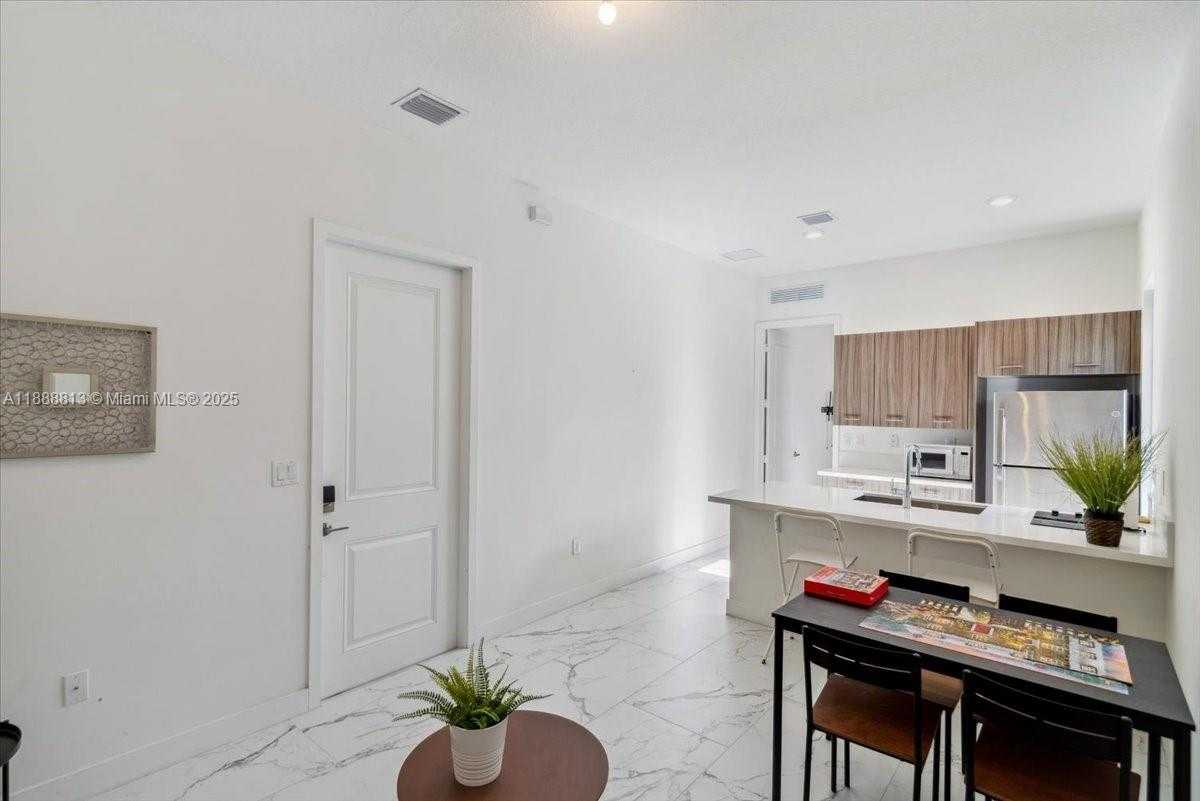 Small Image of 17333 SOUTH WEST 46TH ST, Miramar Number 3