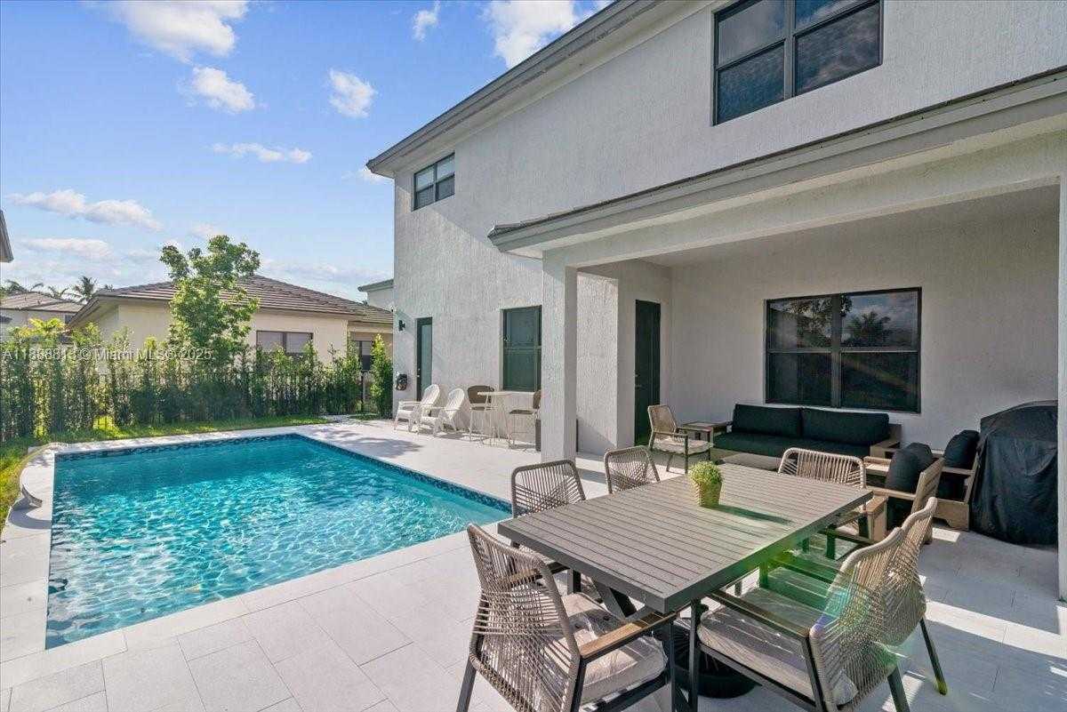 Small Image of 17333 SOUTH WEST 46TH ST, Miramar Number 5