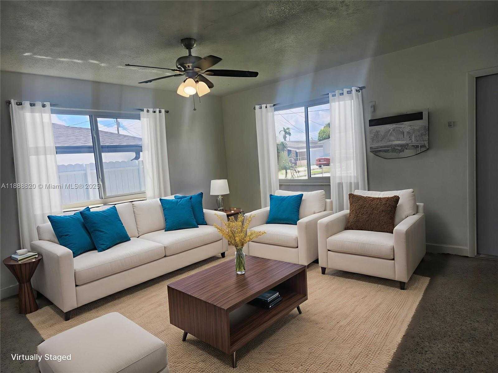 Small Image of 3245 SOUTH WEST 88TH CT, Miami Number 2