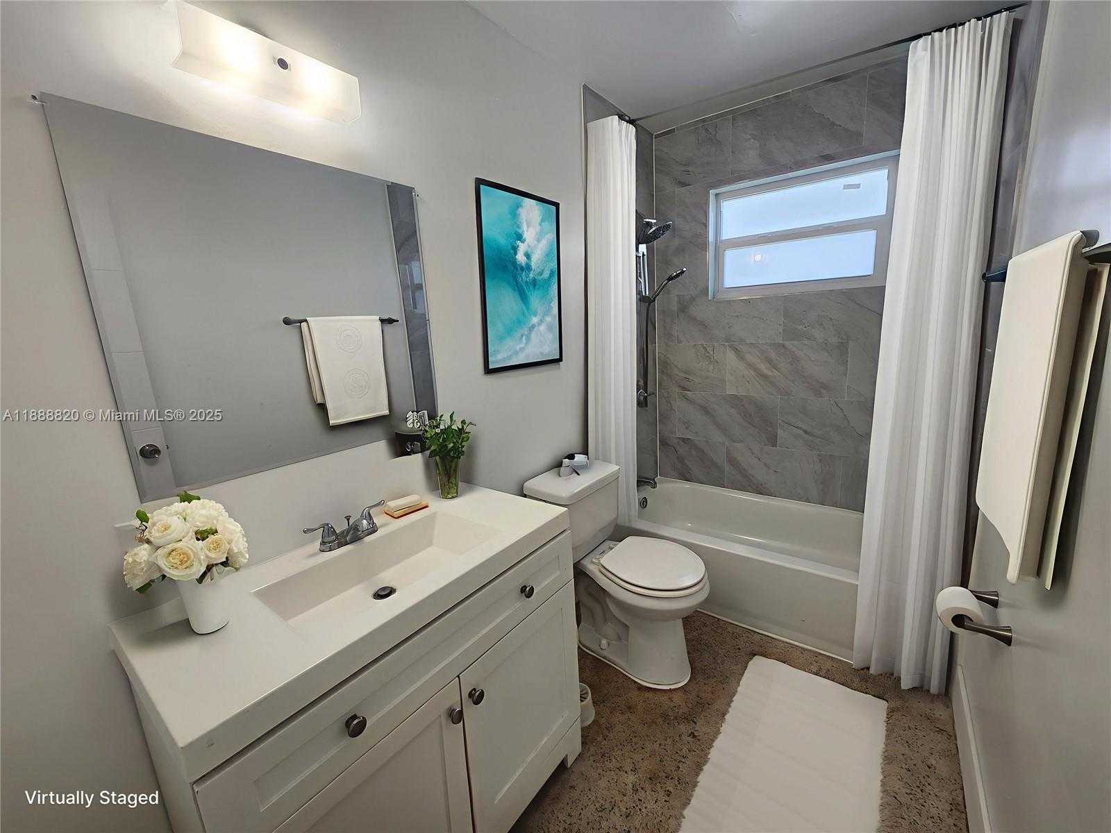 Small Image of 3245 SOUTH WEST 88TH CT, Miami Number 8