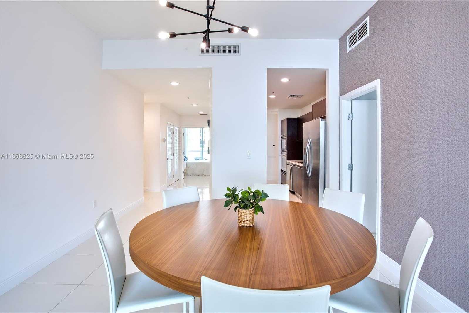 Small Image of 7928 EAST DR #605, North Bay Village Number 10