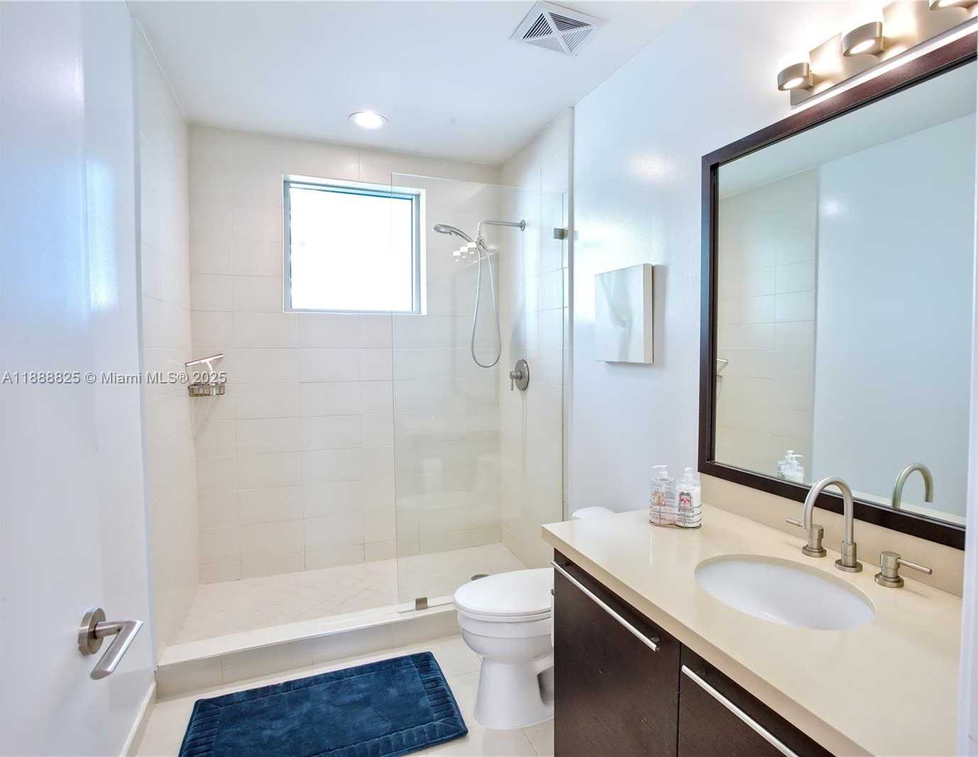 Small Image of 7928 EAST DR #605, North Bay Village Number 12