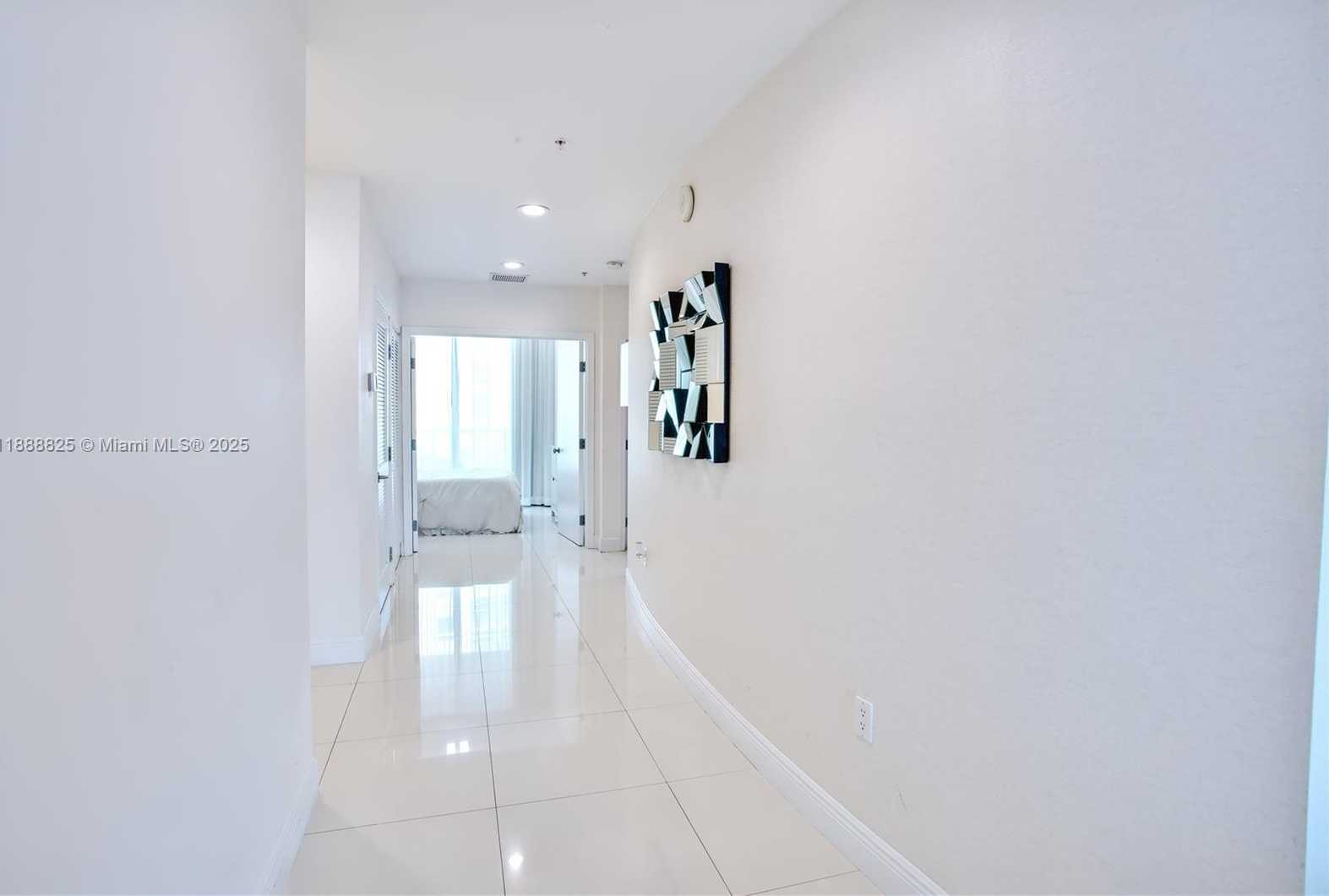Small Image of 7928 EAST DR #605, North Bay Village Number 18