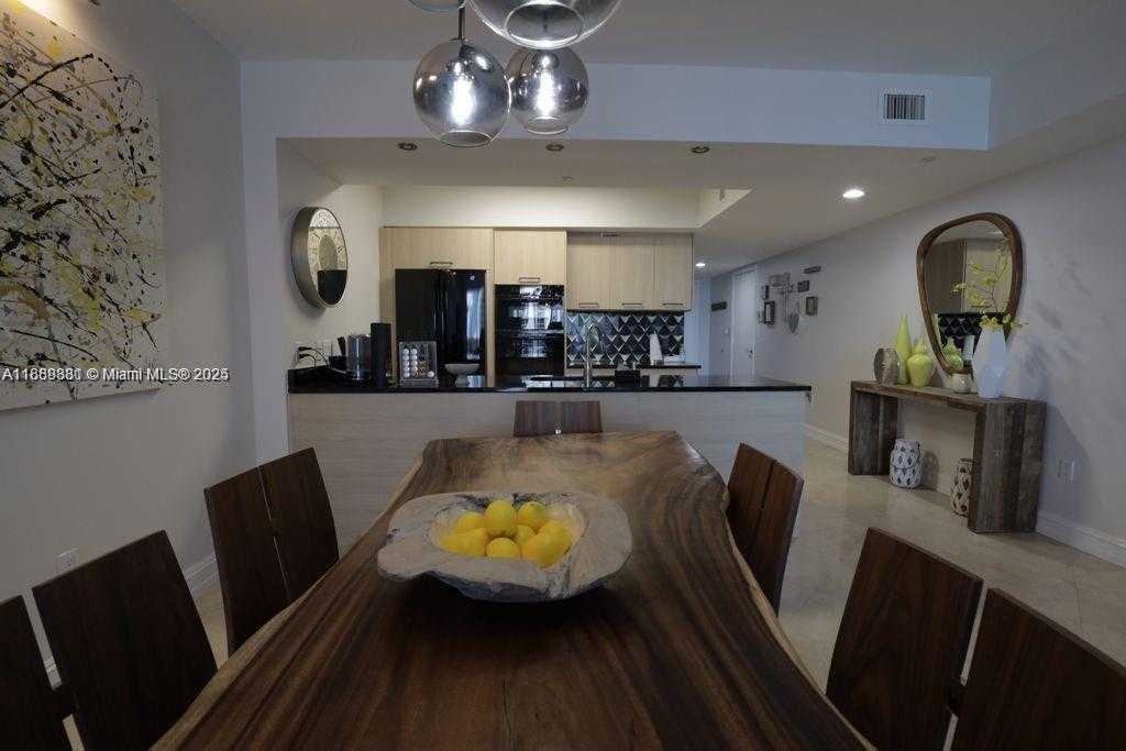 Small Image of 1830 SOUTH OCEAN DR #2011, Hallandale Beach Number 11