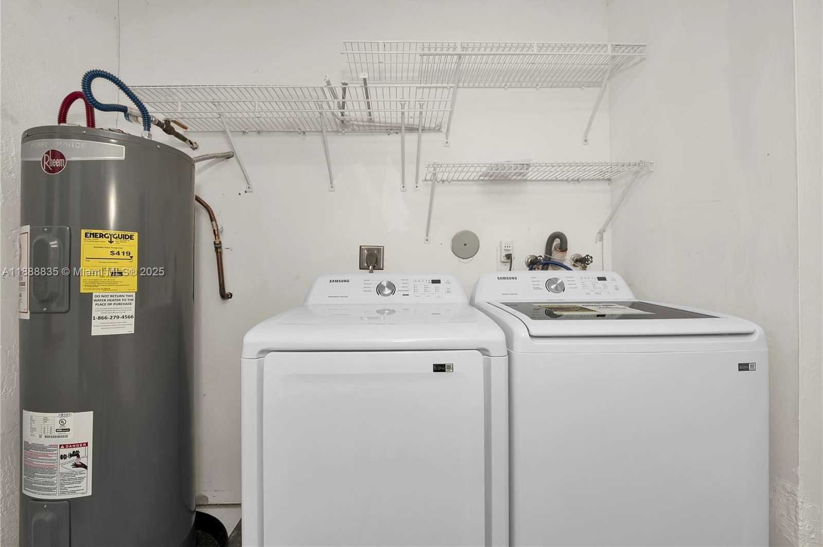 Small Image of 113 DANIELLE CT, Weston Number 15