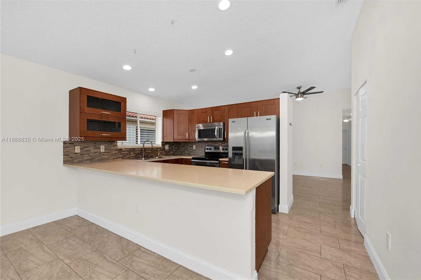 Small Image of 113 DANIELLE CT, Weston Number 17