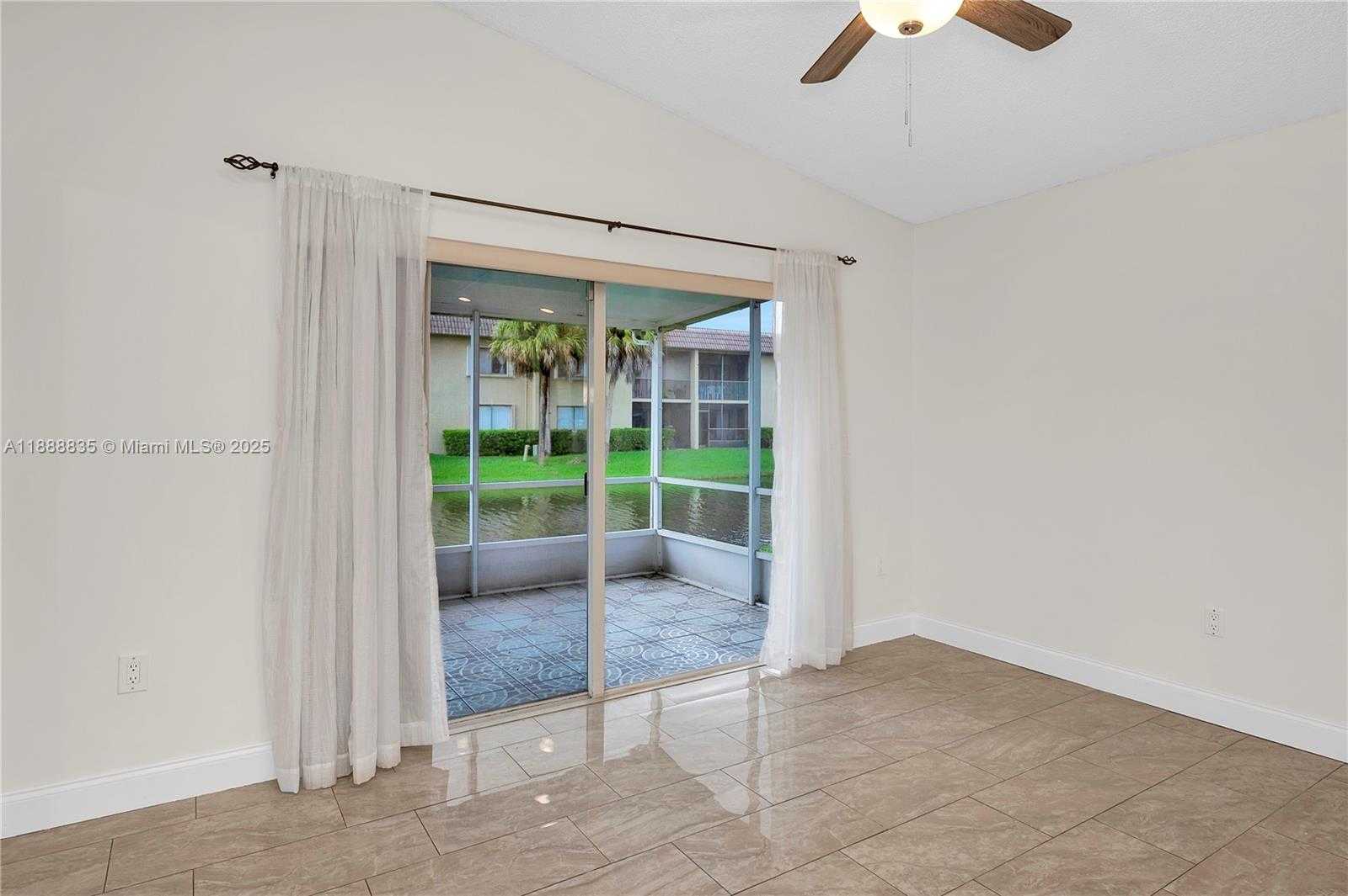 Small Image of 113 DANIELLE CT, Weston Number 20