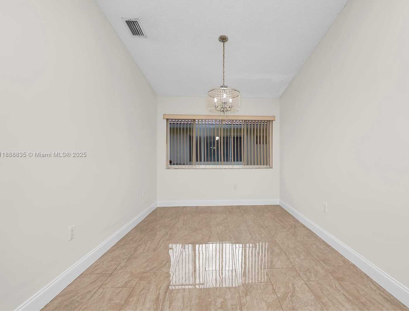 Small Image of 113 DANIELLE CT, Weston Number 8