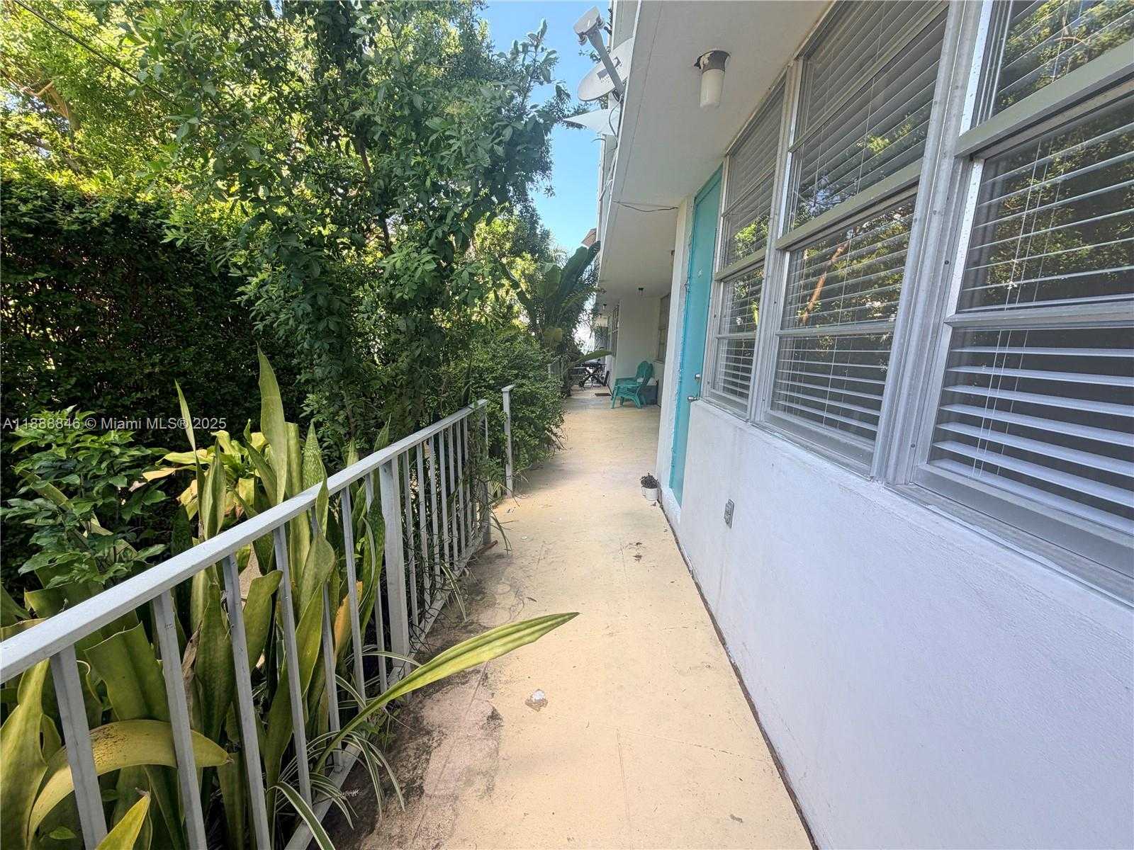 Small Image of 36 ISLAND AVE #12, Miami Beach Number 13