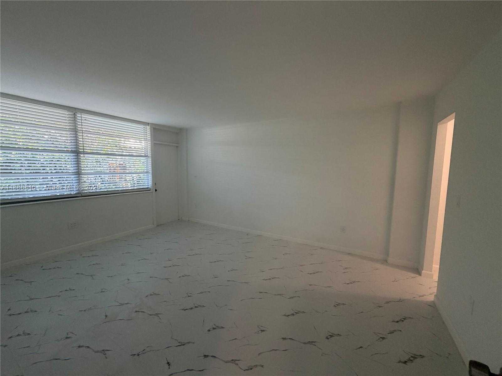 Small Image of 36 ISLAND AVE #12, Miami Beach Number 9