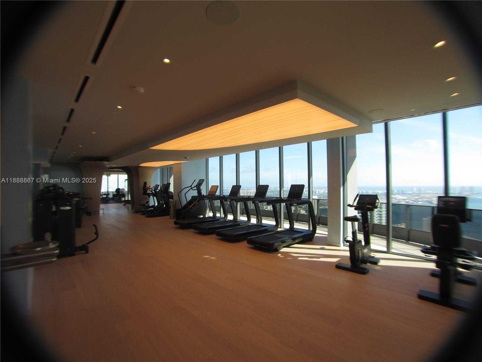 Small Image of 1000 BRICKELL PLZ #4805, Miami Number 25