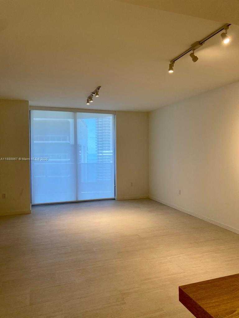 Small Image of 1000 BRICKELL PLZ #4805, Miami Number 3