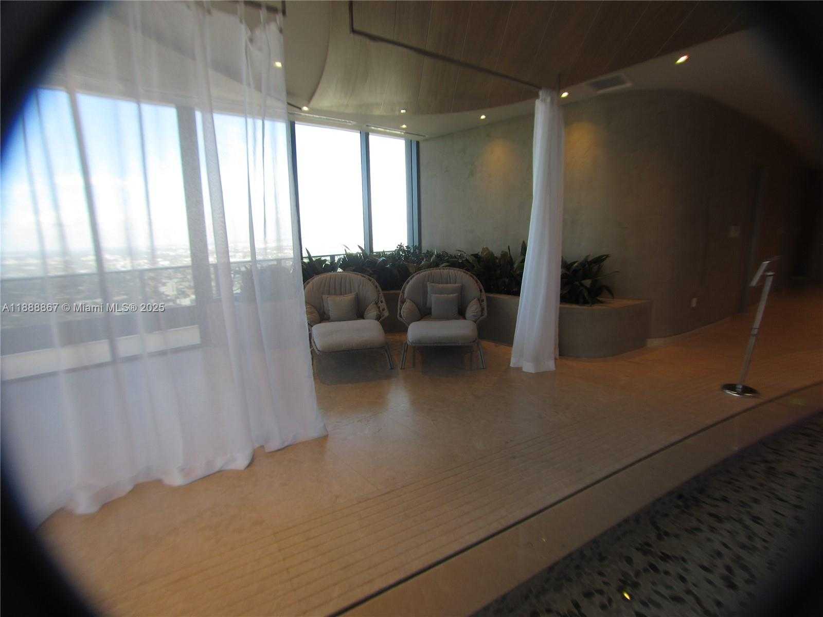 Small Image of 1000 BRICKELL PLZ #4805, Miami Number 38