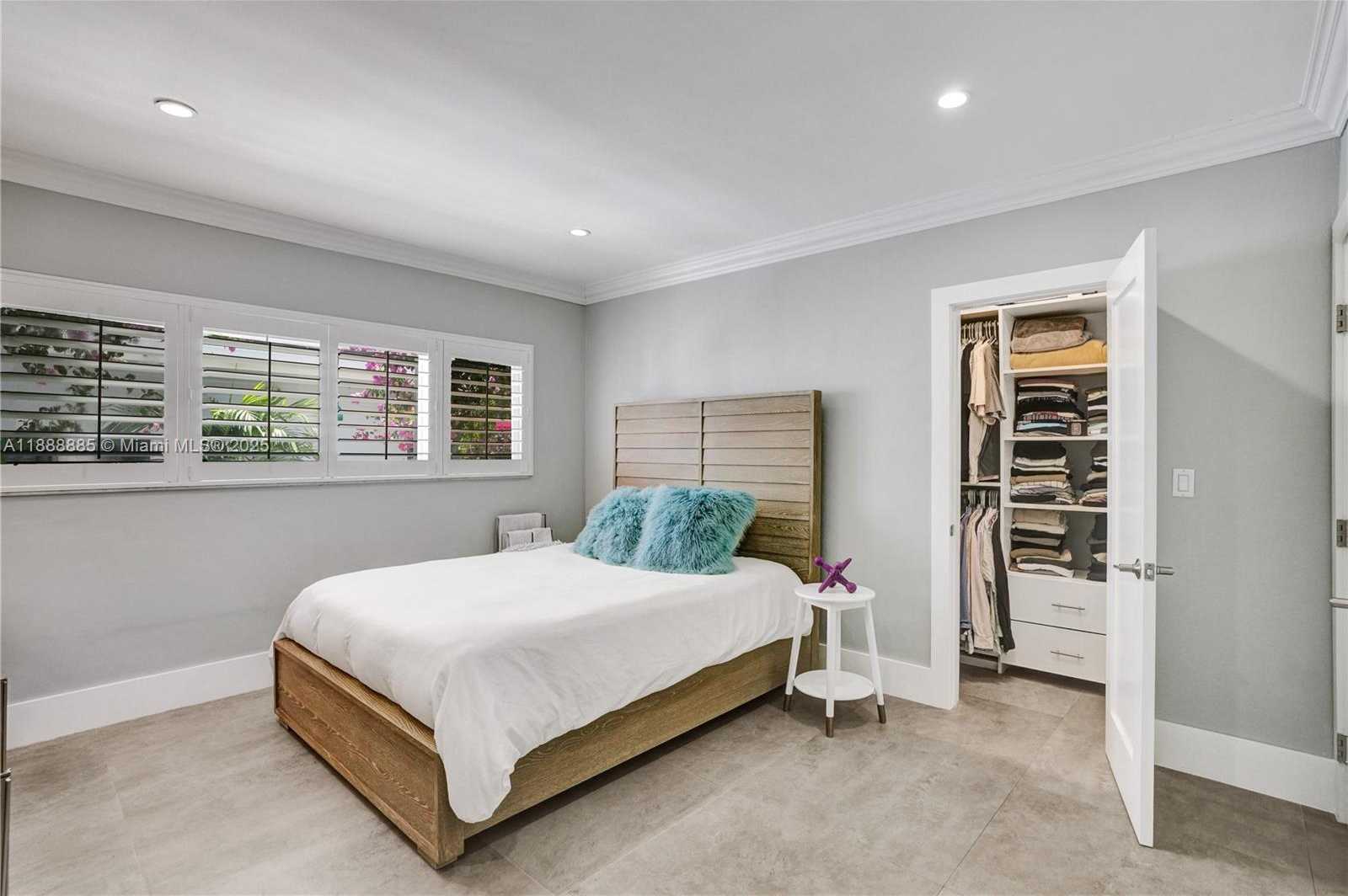 Small Image of 4705 GRANADA BLVD, Coral Gables Number 20
