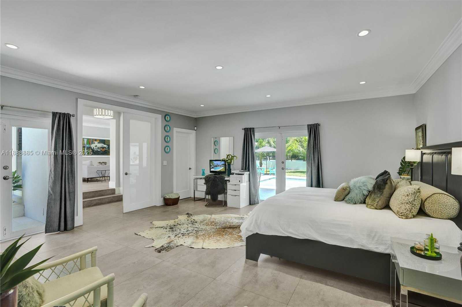 Small Image of 4705 GRANADA BLVD, Coral Gables Number 28