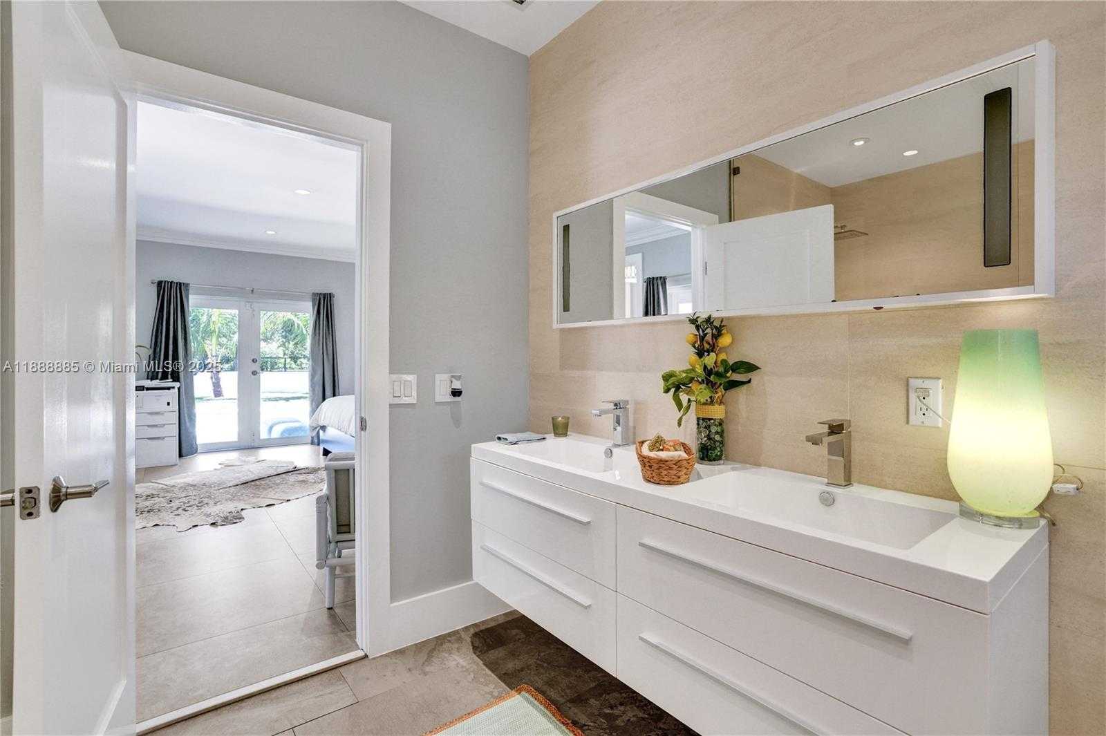 Small Image of 4705 GRANADA BLVD, Coral Gables Number 32