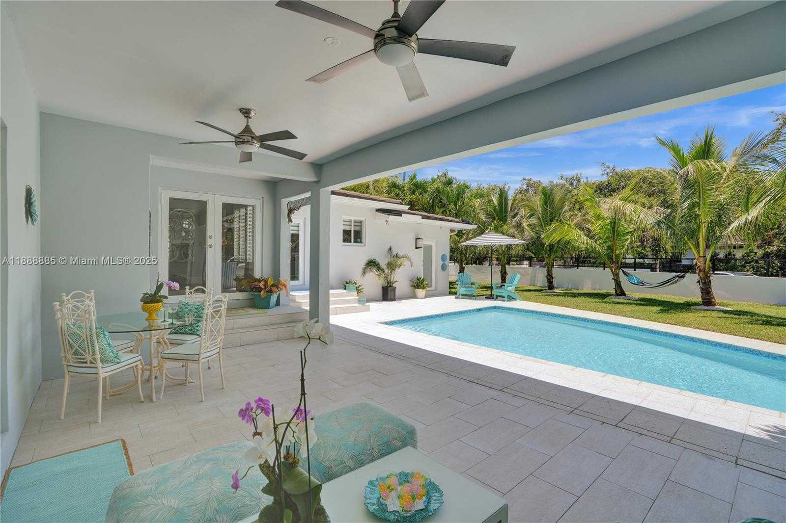 Small Image of 4705 GRANADA BLVD, Coral Gables Number 36