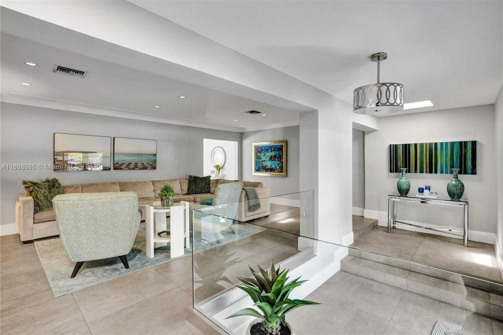 Small Image of 4705 GRANADA BLVD, Coral Gables Number 7
