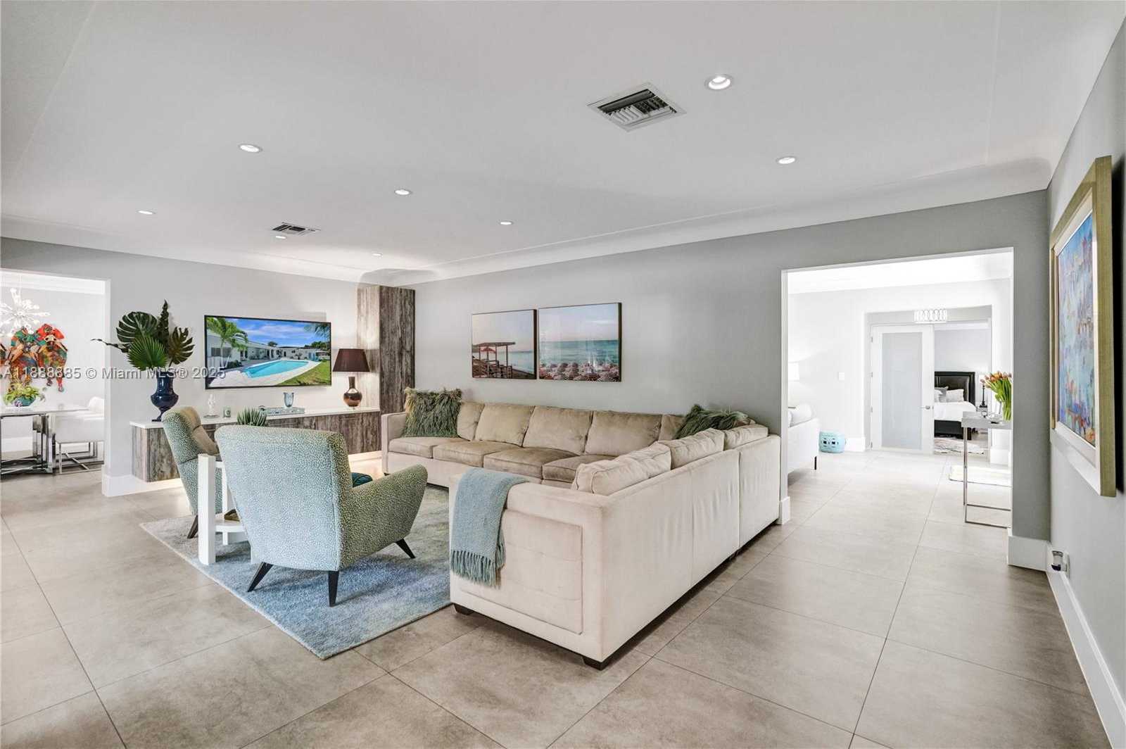 Small Image of 4705 GRANADA BLVD, Coral Gables Number 8