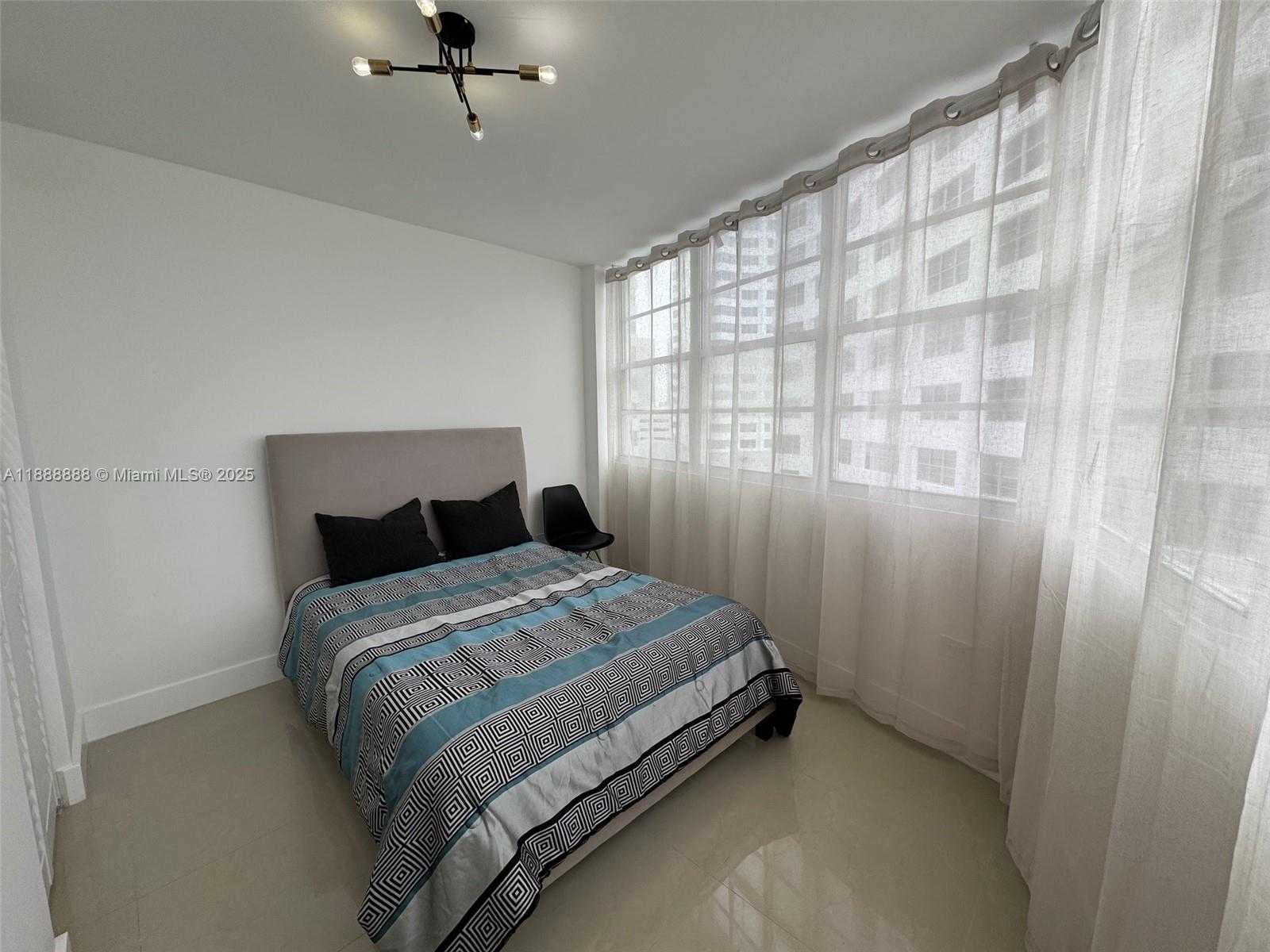 Small Image of 999 BRICKELL BAY DR #504, Miami Number 28