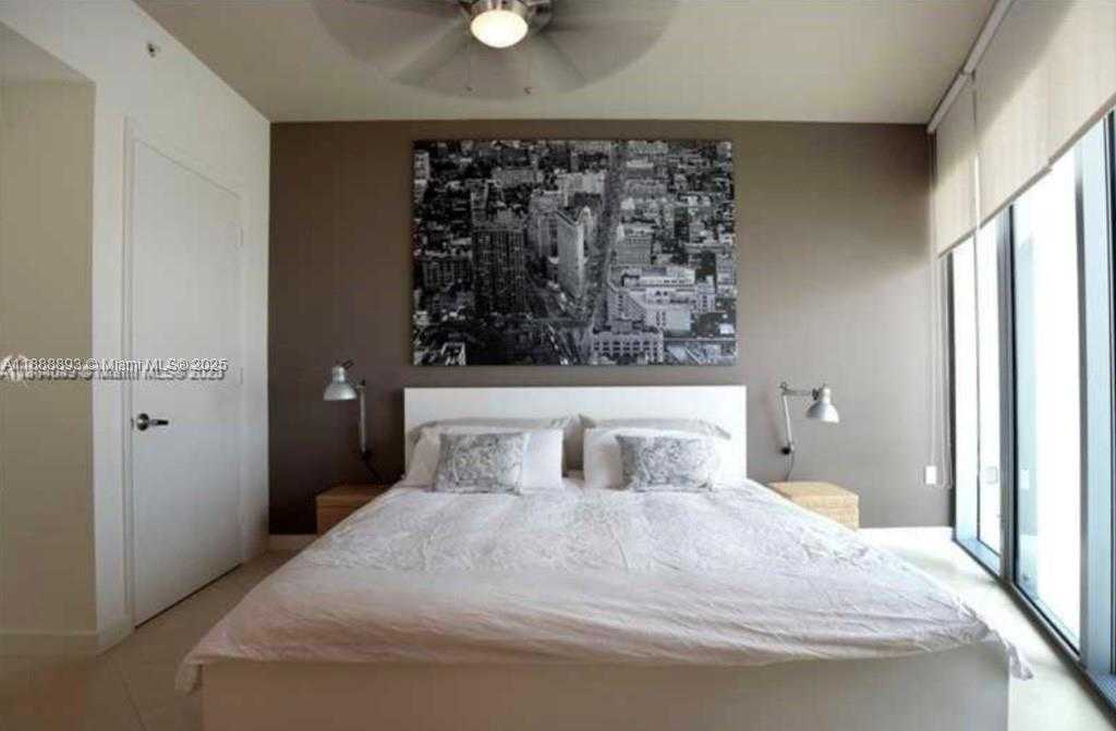 Small Image of 350 SOUTH MIAMI AVE #2113, Miami Number 4