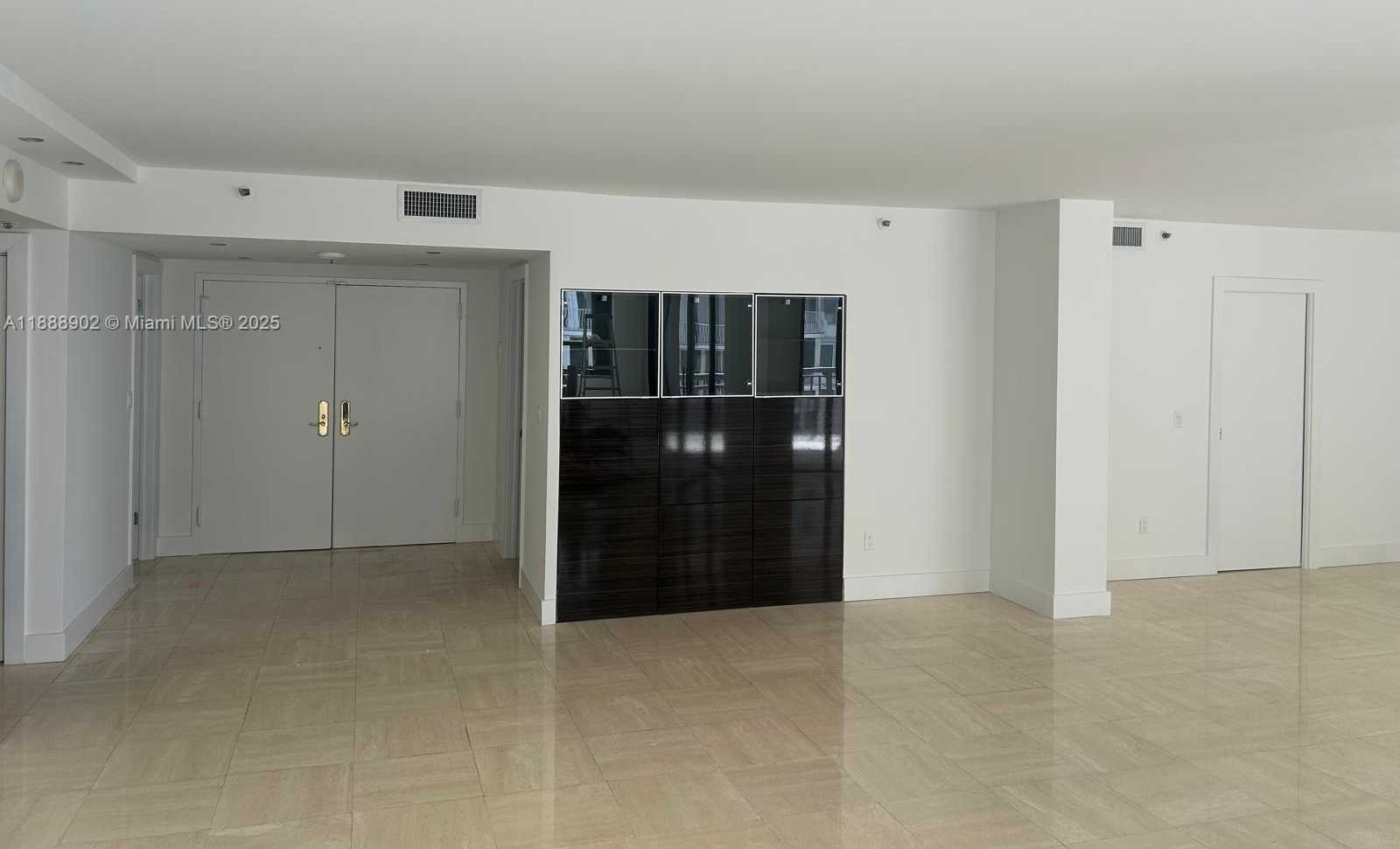 Imagen de Pequeño Objeto