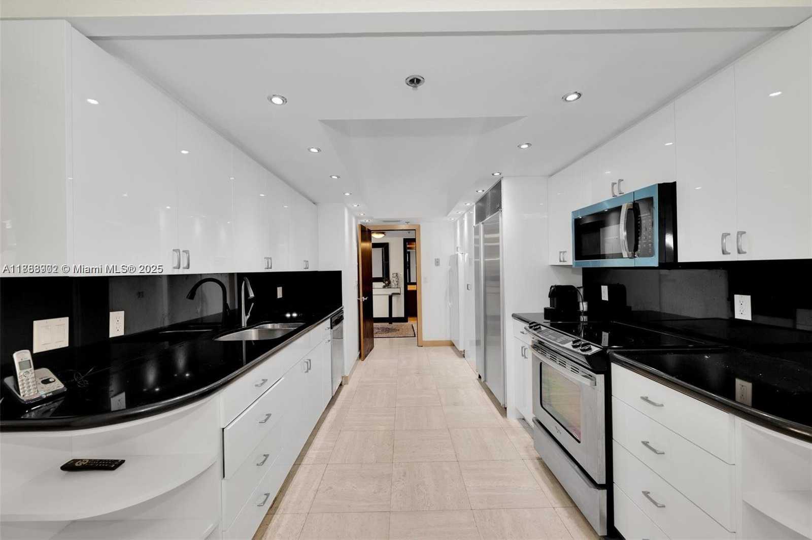 Imagen de Pequeño Objeto