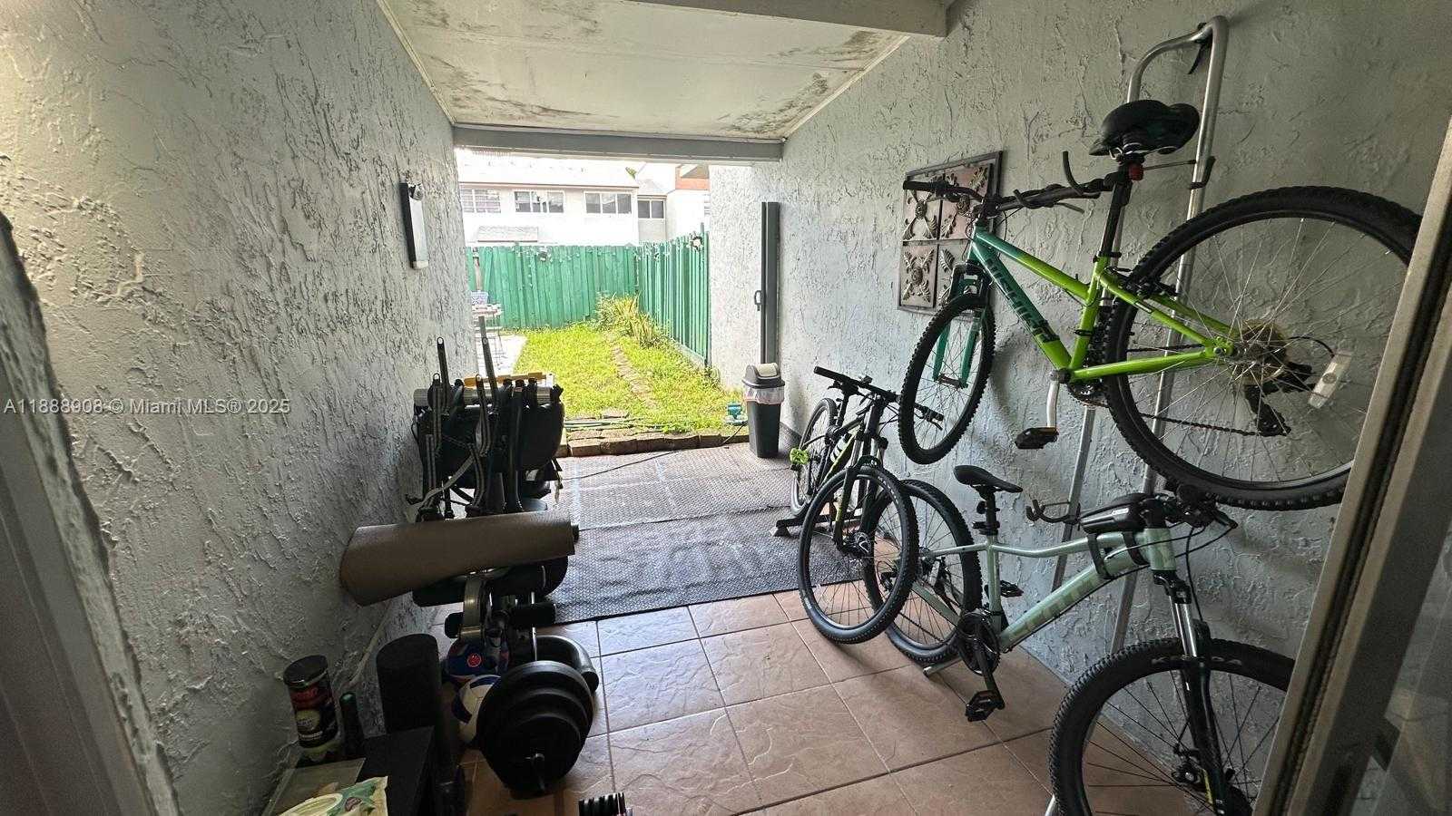 Small Image of 15430 SOUTH WEST 81ST CIR LN #85, Miami Number 12