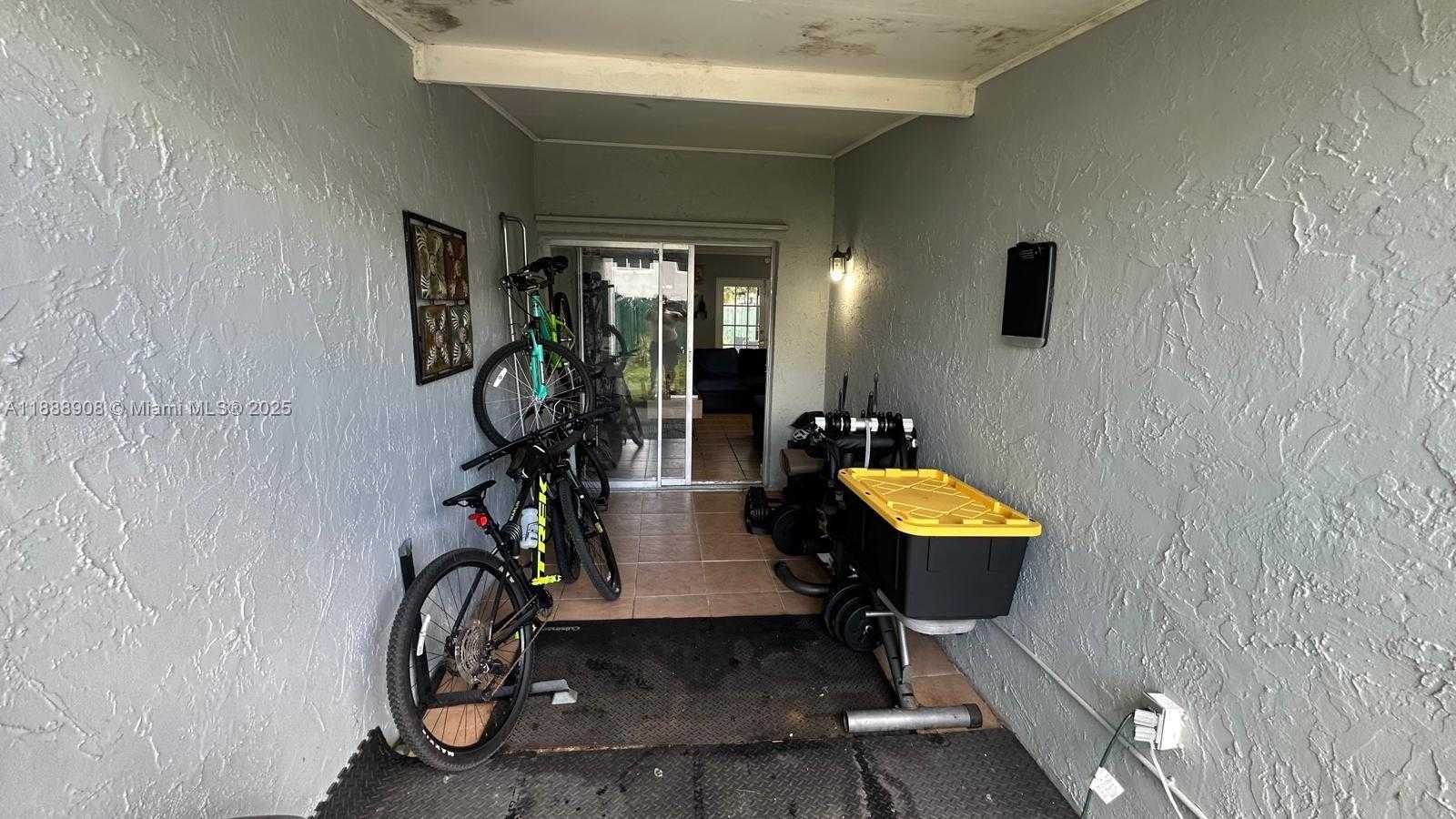 Small Image of 15430 SOUTH WEST 81ST CIR LN #85, Miami Number 13