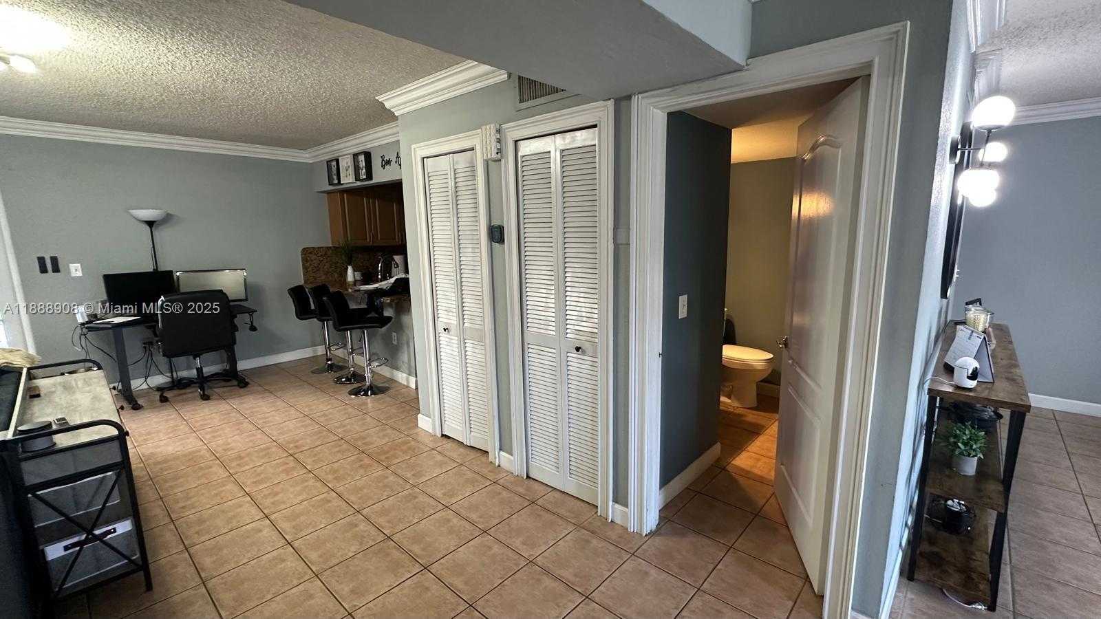 Small Image of 15430 SOUTH WEST 81ST CIR LN #85, Miami Number 18