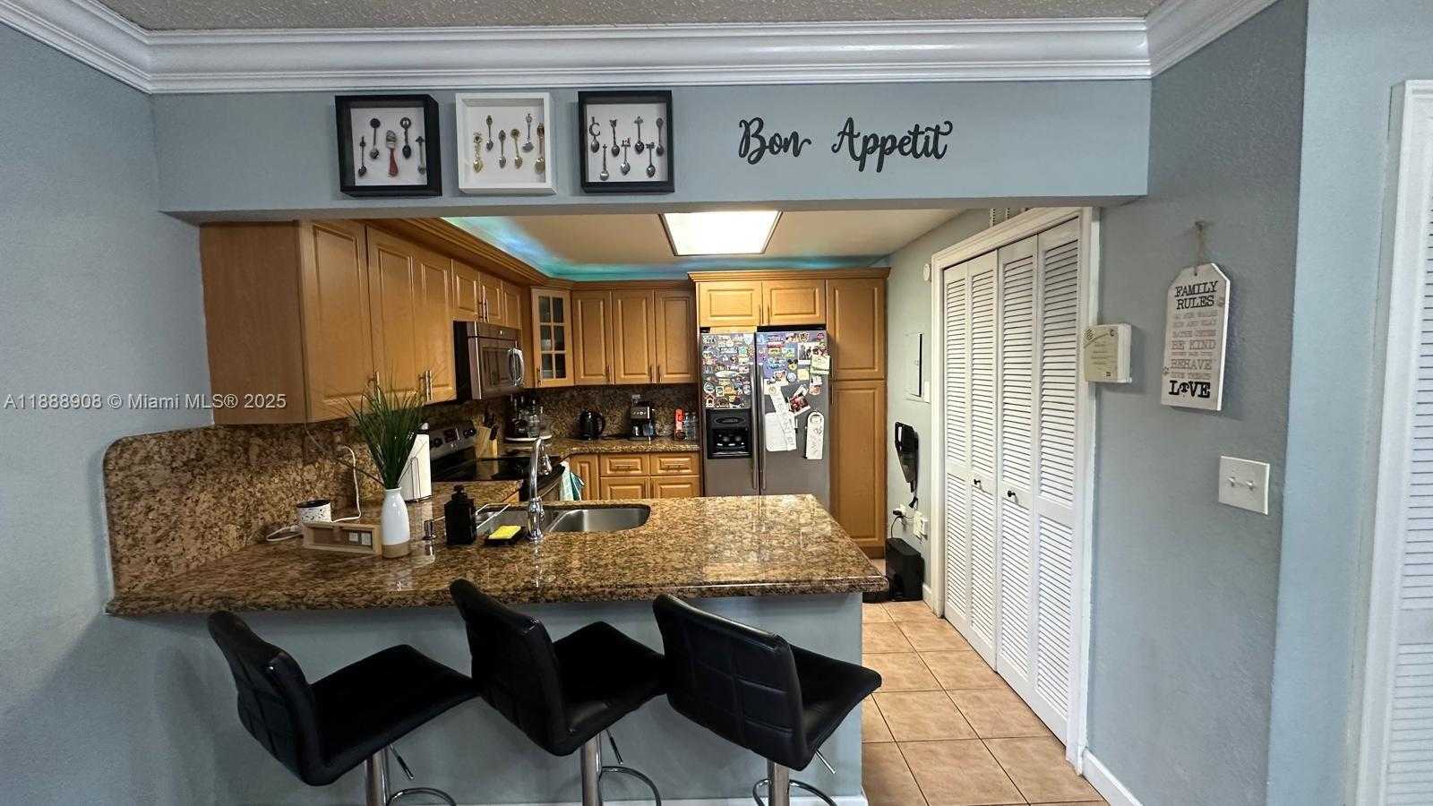 Small Image of 15430 SOUTH WEST 81ST CIR LN #85, Miami Number 9