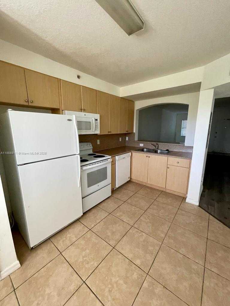 Small Image of 22701 SOUTH WEST 88 PL #204-9, Cutler Bay Number 4