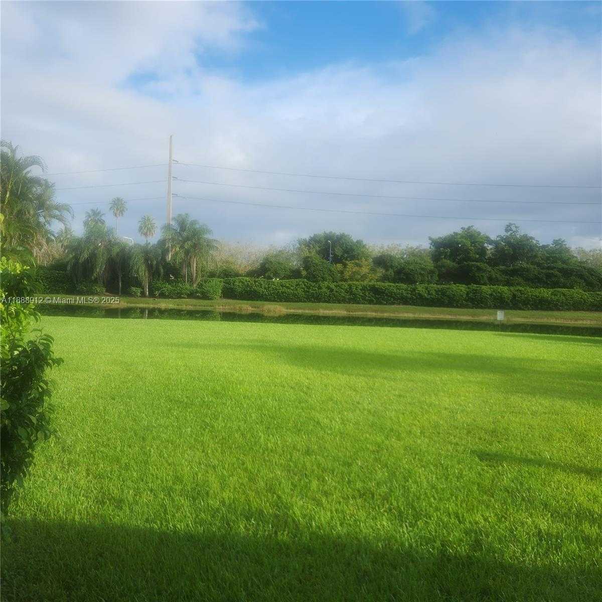Small Image of 577 BRIDGETON RD #577, Weston Number 19