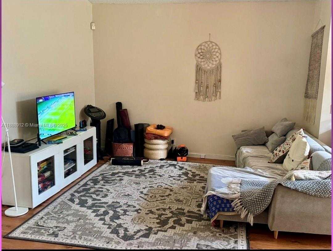 Small Image of 577 BRIDGETON RD #577, Weston Number 7