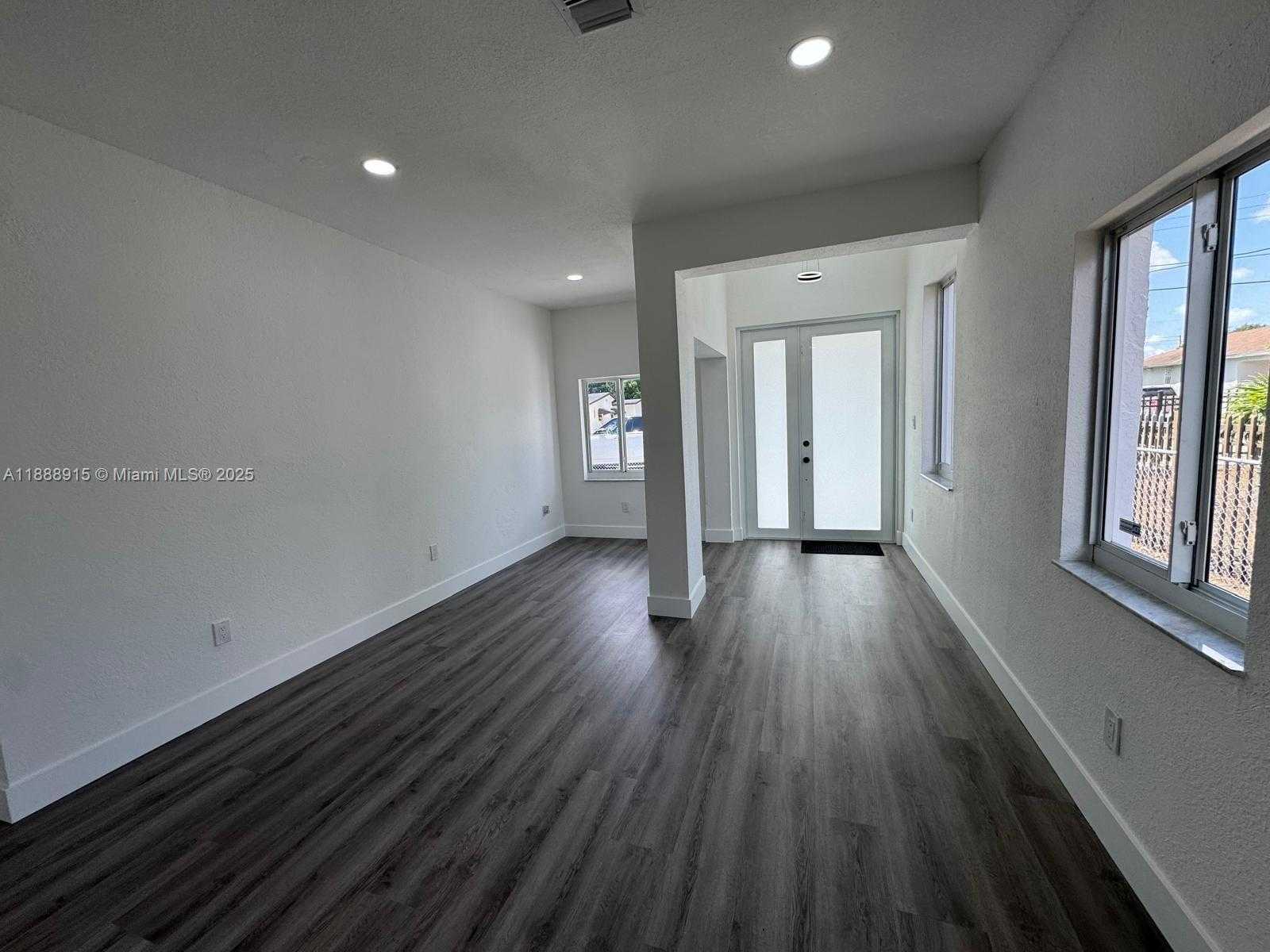 Small Image of 3039 NORTH WEST 51ST TER, Miami Number 5