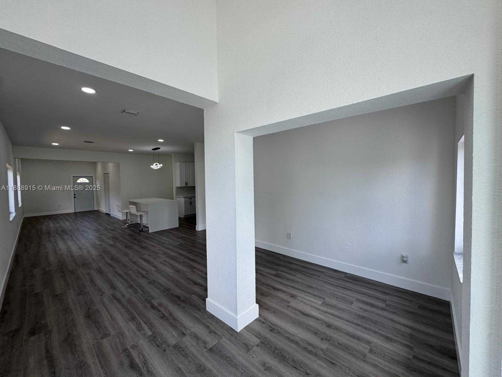 Small Image of 3039 NORTH WEST 51ST TER, Miami Number 6