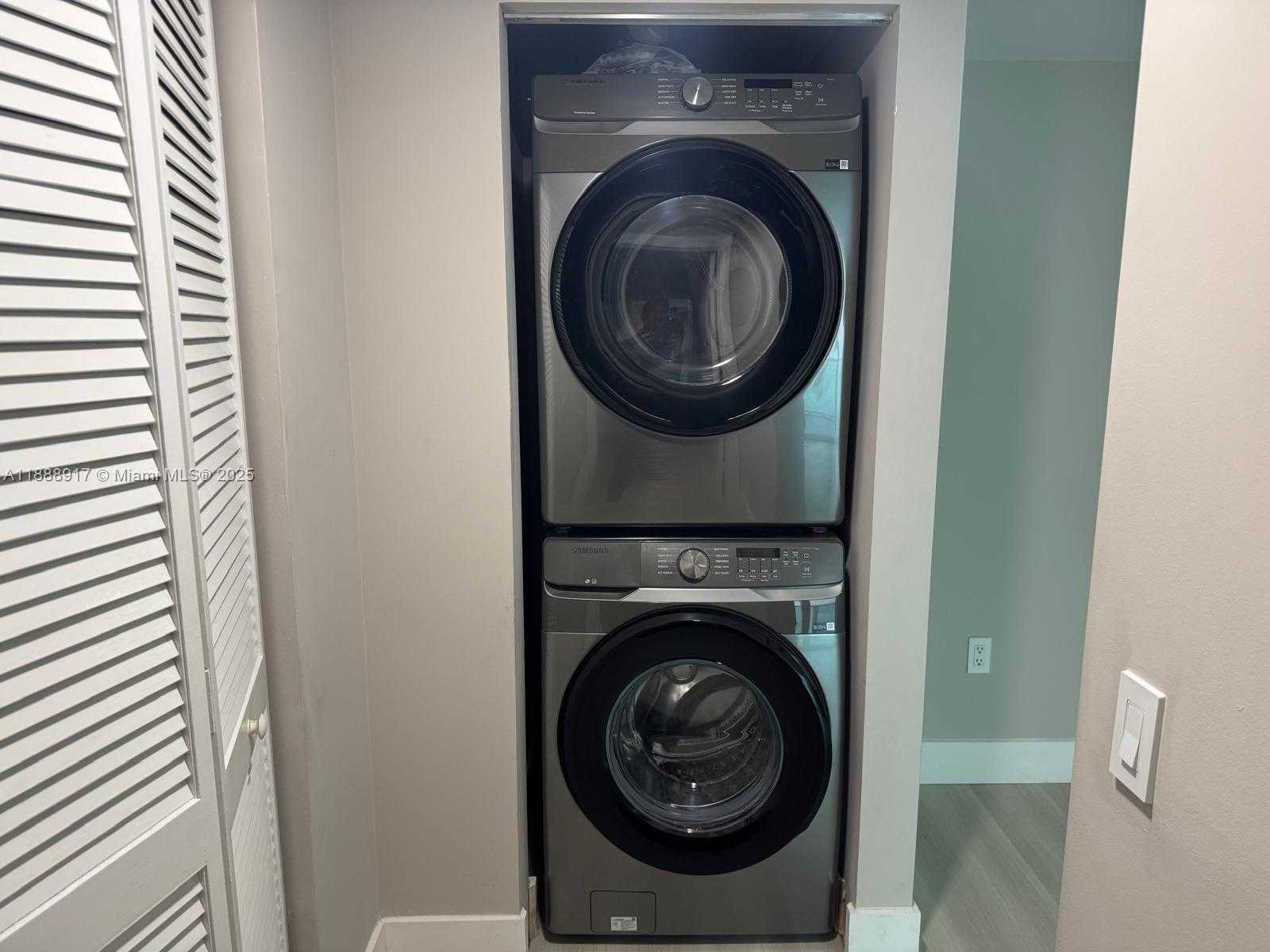 Small Image of 41 SOUTH EAST 5TH ST #501, Miami Number 24