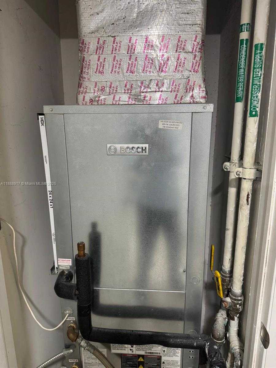 Small Image of 41 SOUTH EAST 5TH ST #501, Miami Number 30