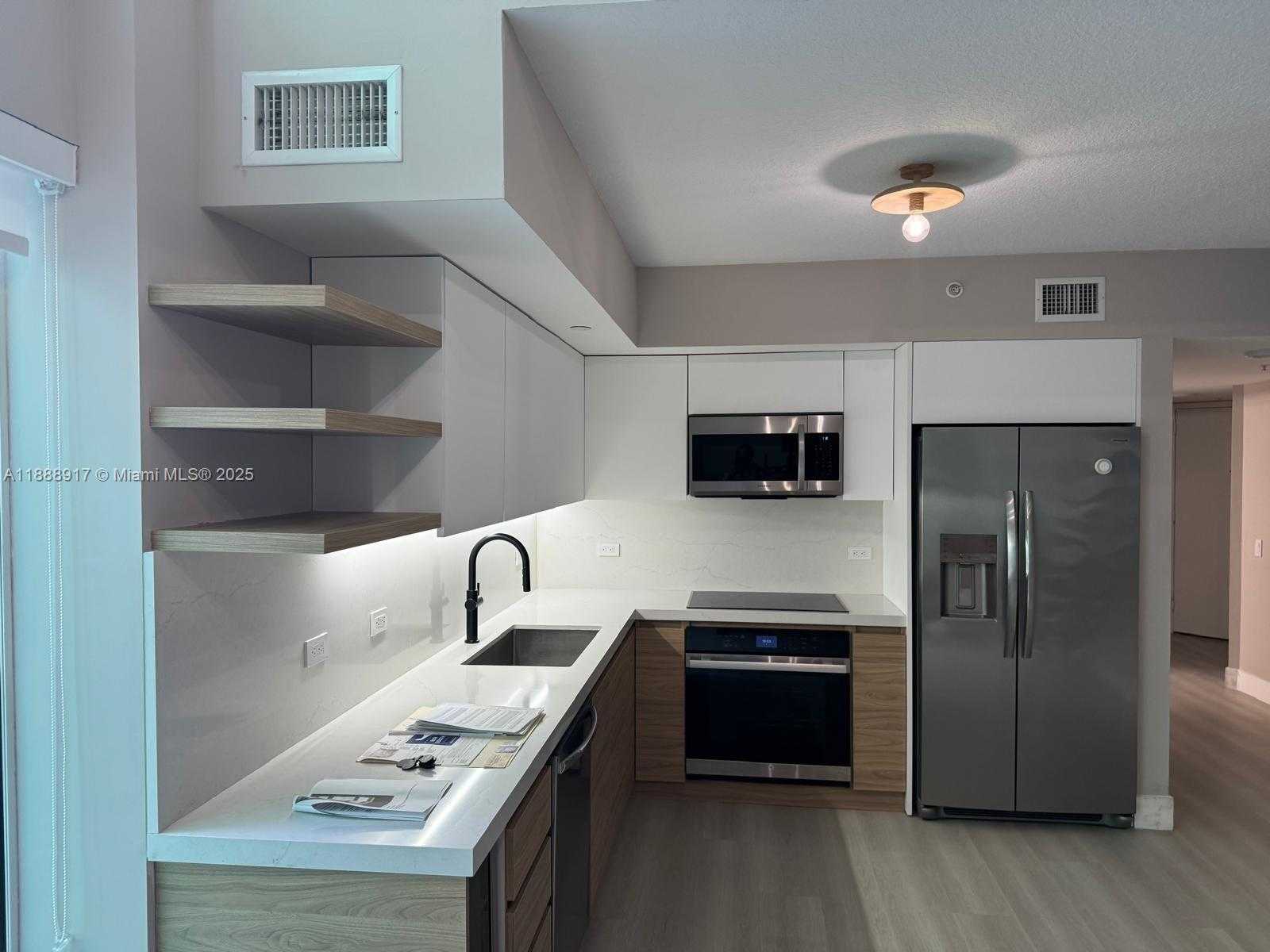 Small Image of 41 SOUTH EAST 5TH ST #501, Miami Number 9