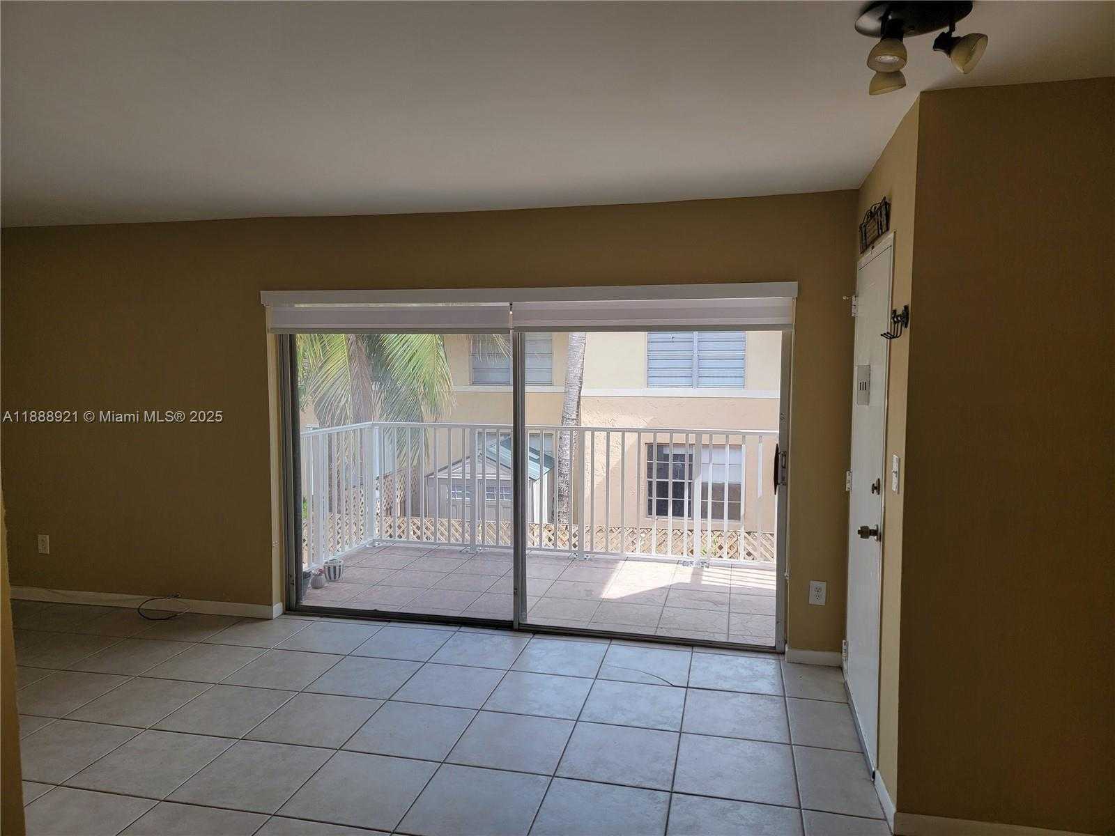 Small Image of 4440 NORTH WEST 79TH AVE #2G, Doral Number 5