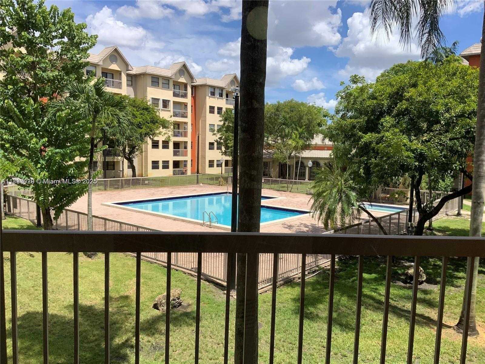 Small Image of 8180 GENEVA CT #224, Doral Number 10