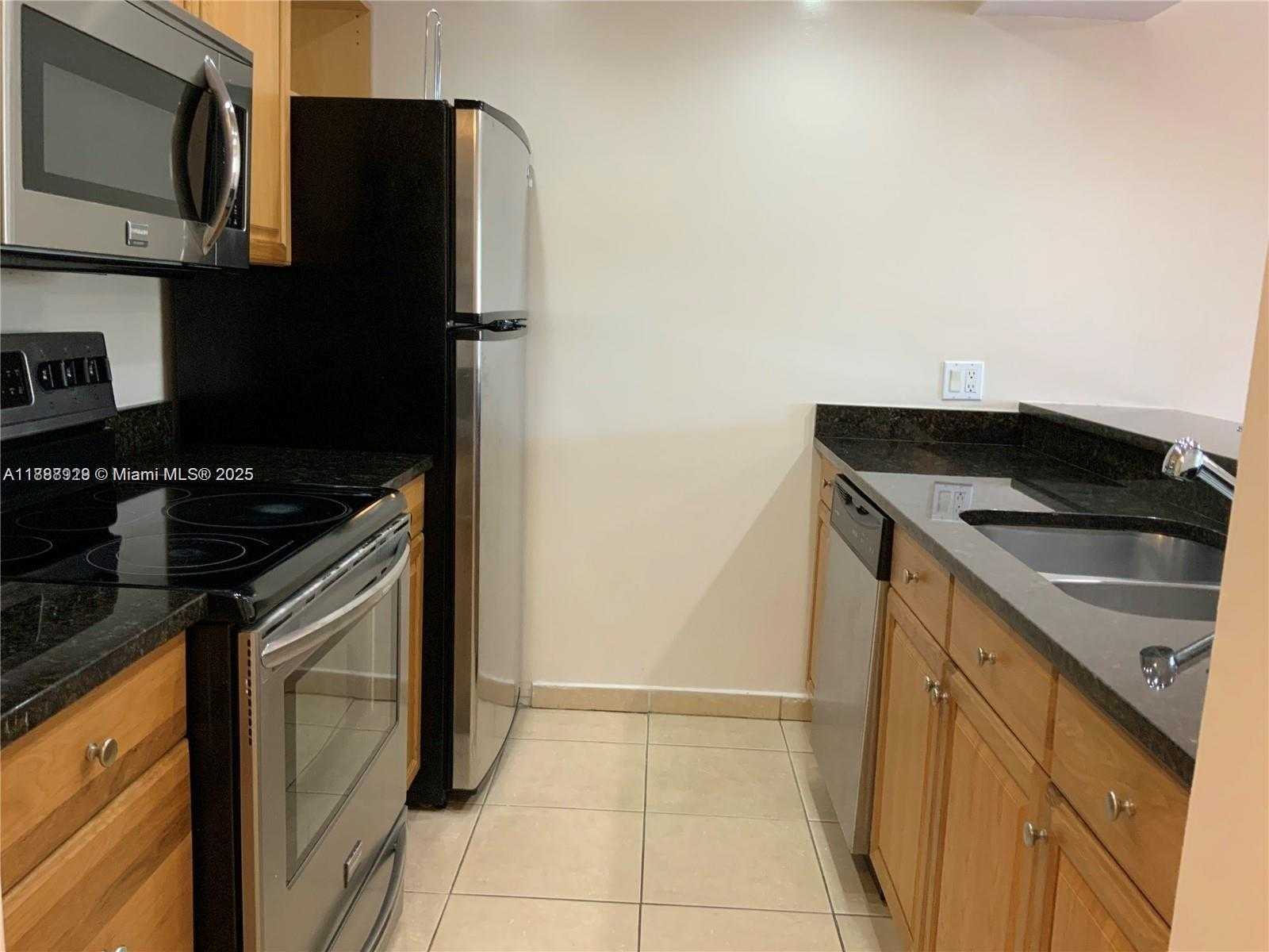 Small Image of 8180 GENEVA CT #224, Doral Number 2