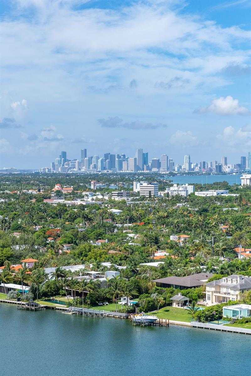 Small Image of 4779 COLLINS AVE #2206, Miami Beach Number 31