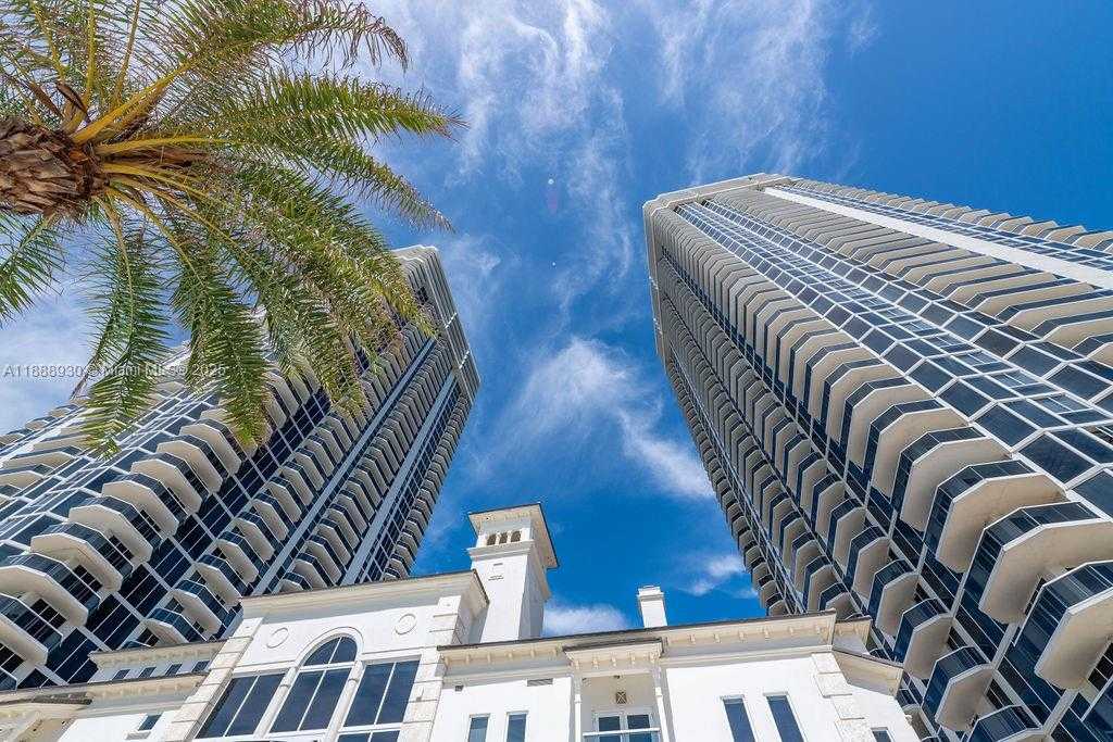 Small Image of 4779 COLLINS AVE #2206, Miami Beach Number 41